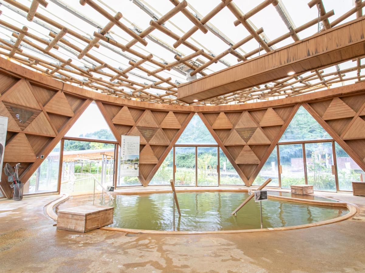 Kur Park Nagayu Hotel Nitta Екстериор снимка